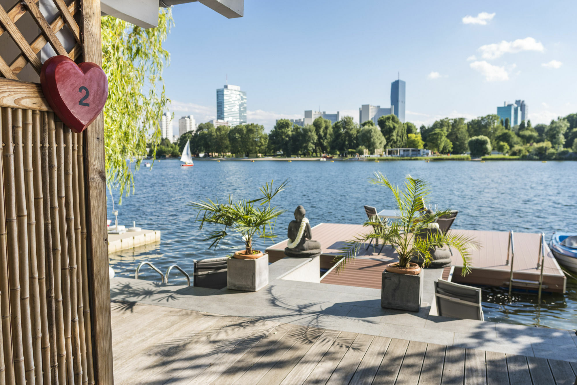 Ajo Vienna Beach - Contactless Check-In Exterior foto