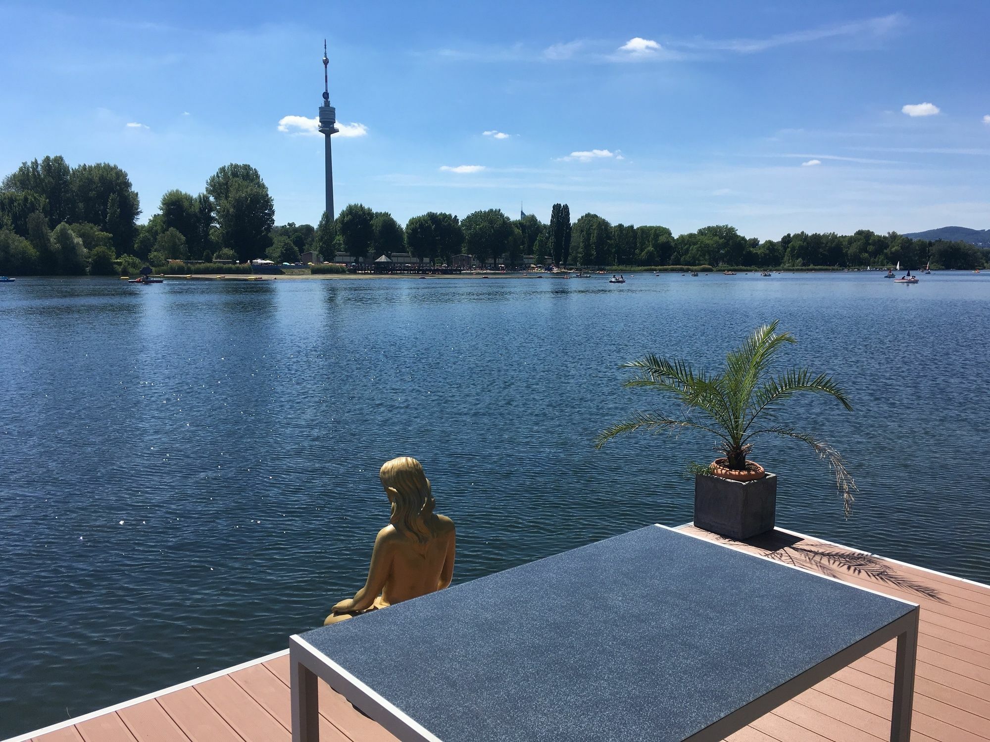 Ajo Vienna Beach - Contactless Check-In Exterior foto